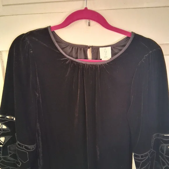 Joie Elegant Black Velvet Blouse with Unique Cutout Sleeves Size L - Picture 3 of 15